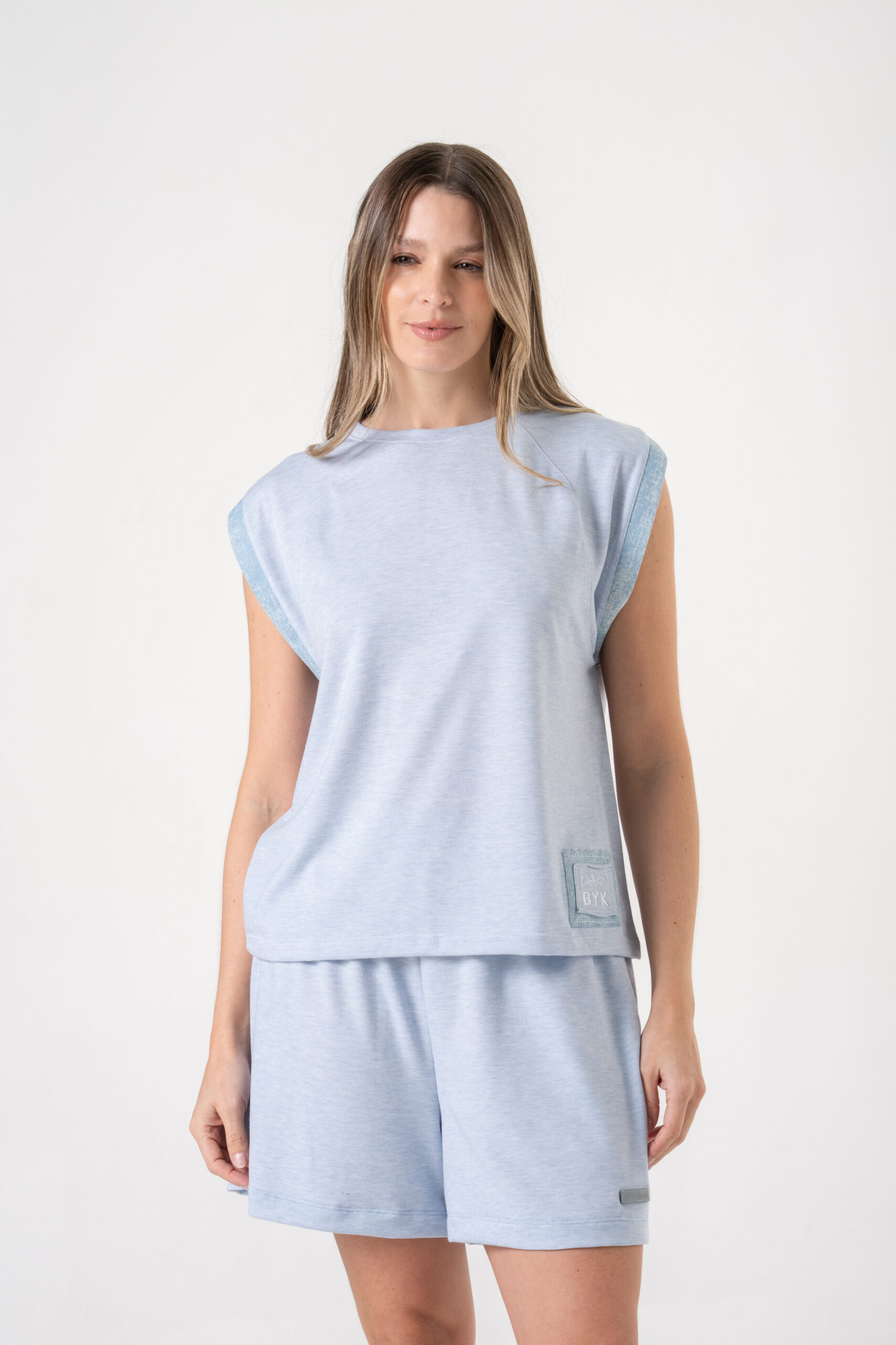 REMERA HOBIE